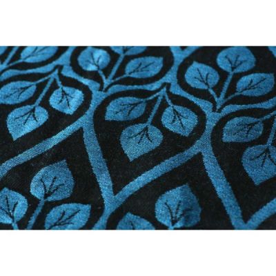 Chusta tkana Yaro, La vita Blue-black Linen